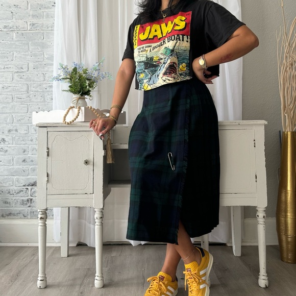 Pleated Skirt, Perfect for my fashionistas! - Picture 3 of 13